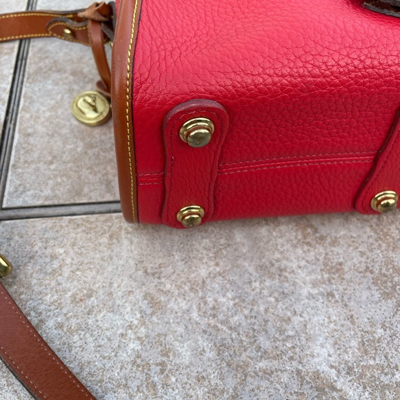 Dooney & Bourke Medium *RED* Shoulder Bag/Crossbody - Picture 11 of 16